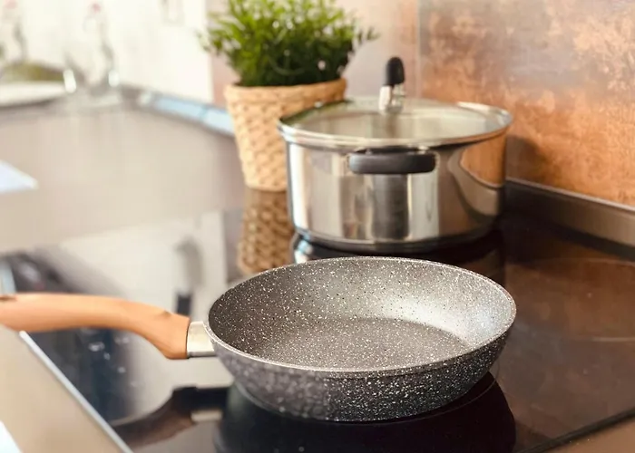 L'esquinade - J2 206 By Interhome