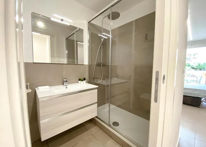 شقة L'esquinade - J2 206 By Interhome